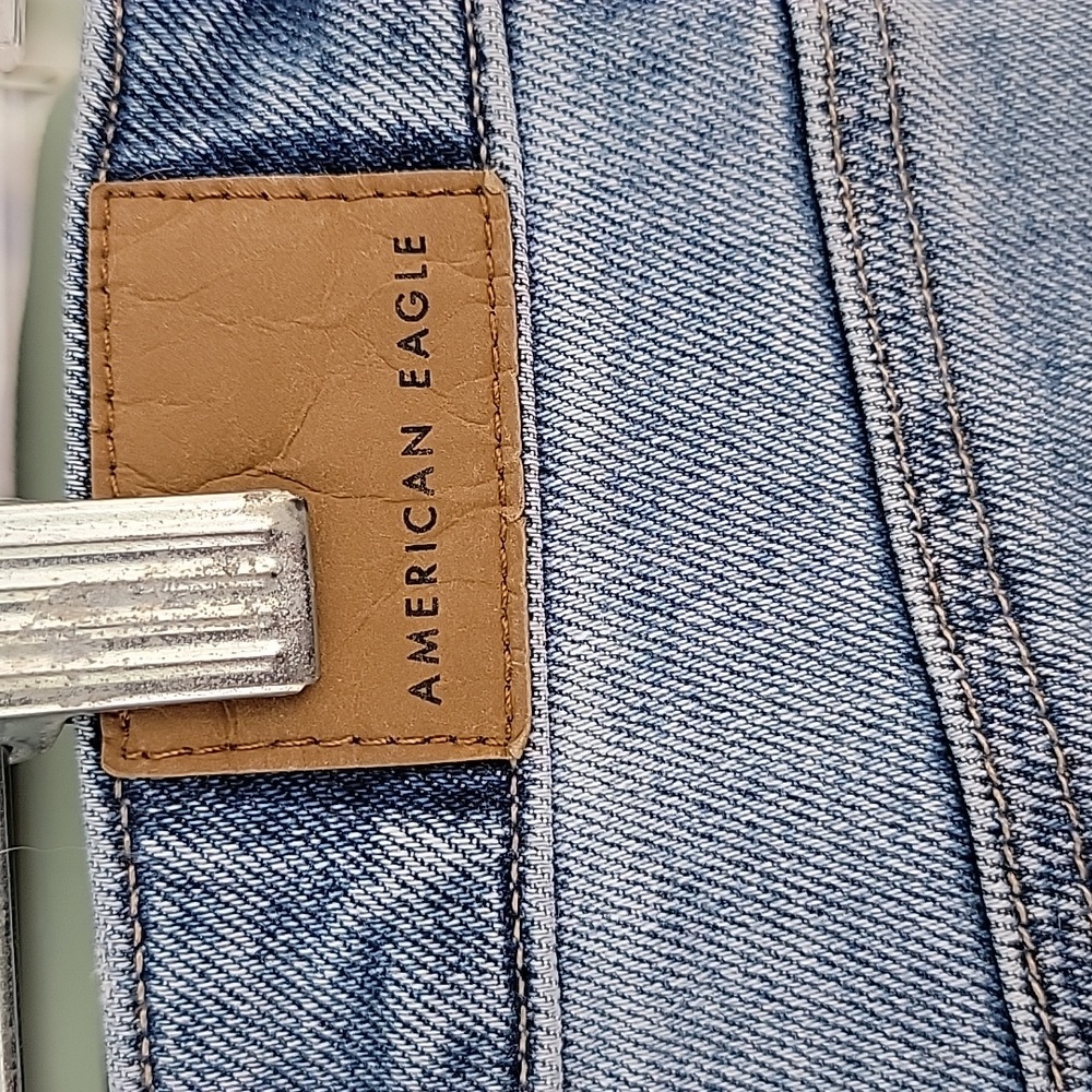 AE Stretch Mom Straight Jean Sz 10 Long - Picture 9 of 12